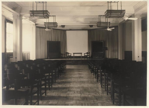 ͼΪʿҽѧоԺĴľذе.jpg