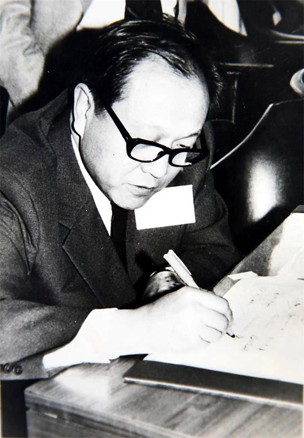 1979֯ȷ֤ҹ60³컨12ԺΪȫ컨֤ʵίԱԱȫ컨֤ǩ֡5֯33ȫ컨.jpg